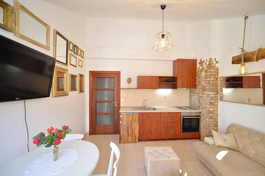 Stylish Apartment 22 Котор Екстериор снимка