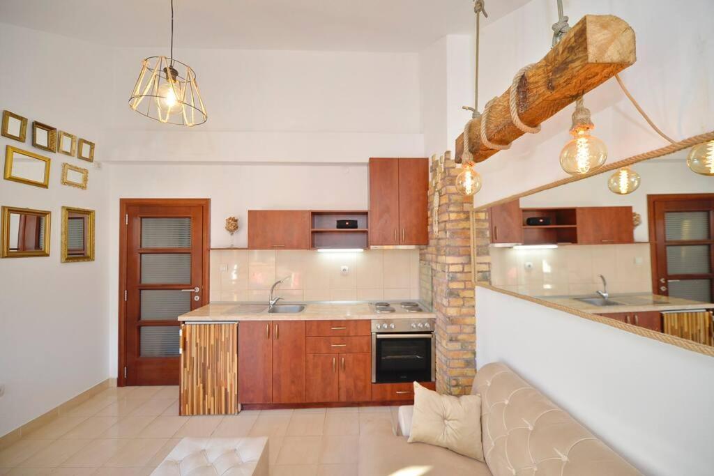 Stylish Apartment 22 Котор Екстериор снимка