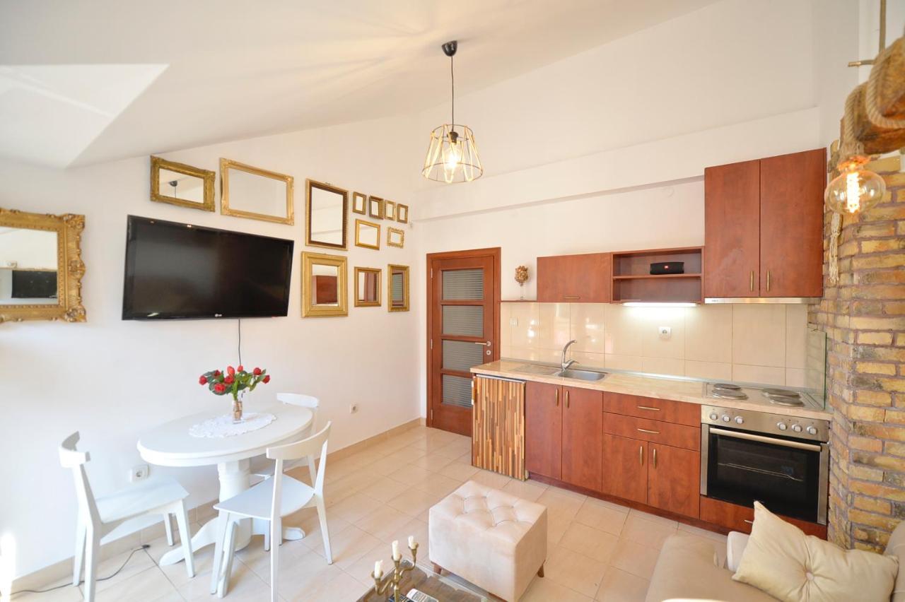 Stylish Apartment 22 Котор Екстериор снимка