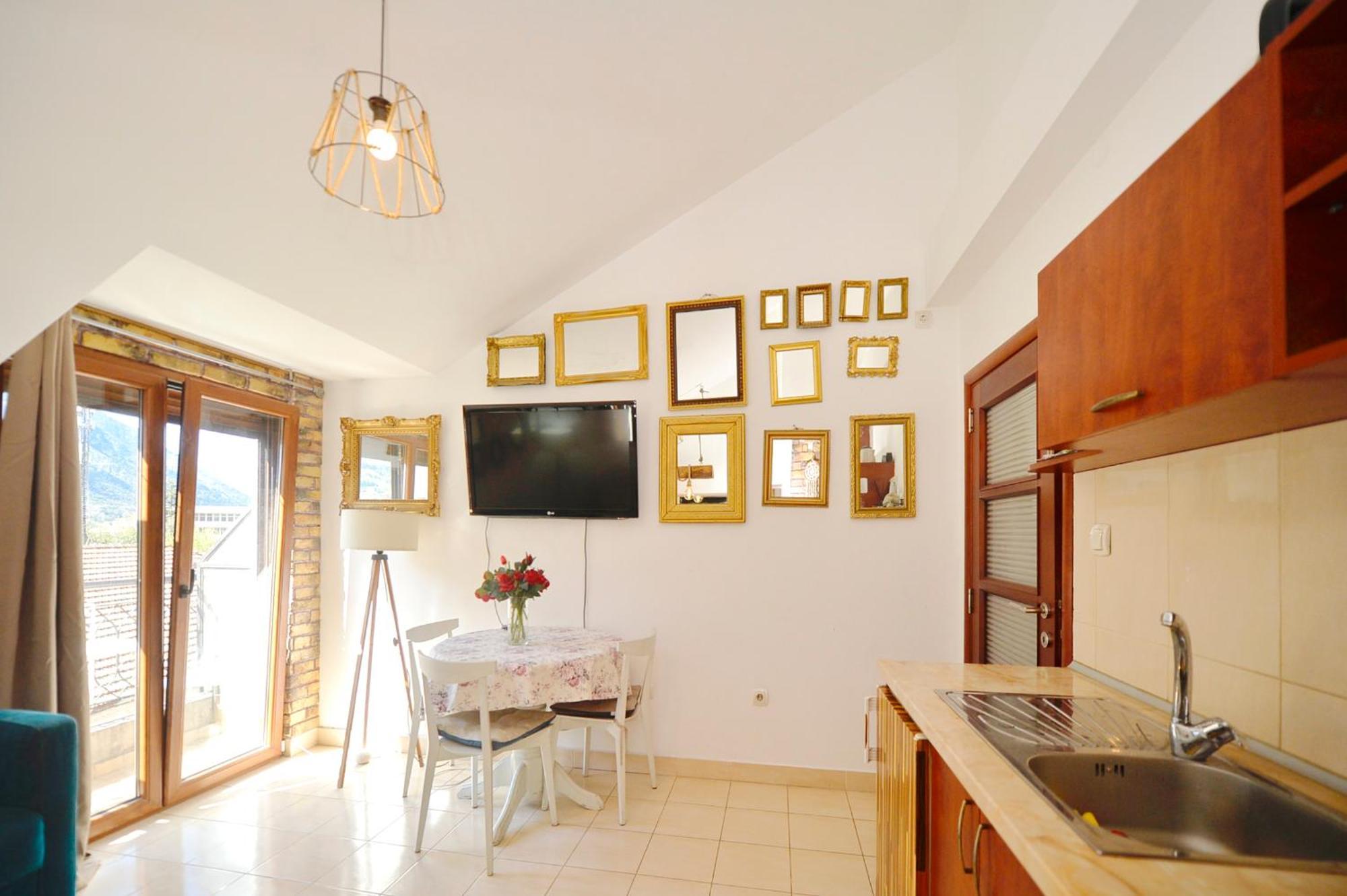 Stylish Apartment 22 Котор Екстериор снимка